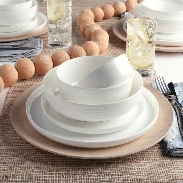 Mikasa Alyssa 40-piece Bone China Dinnerware Set